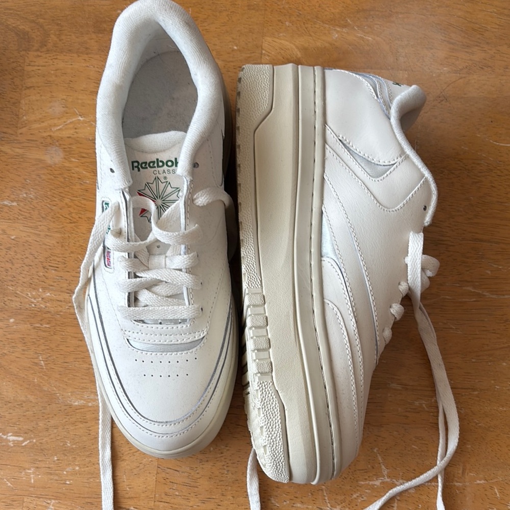 Reebok Classic Women’s White Sneakers